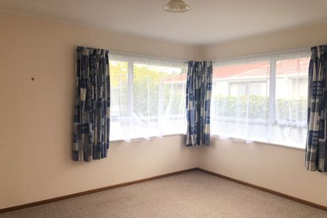 Photo of property in 23 Fairdene Avenue, Henderson, Auckland, 0610
