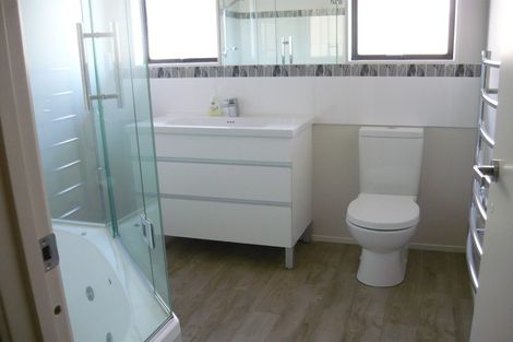 Photo of property in 1/39 Killarney Avenue, Torbay, Auckland, 0630