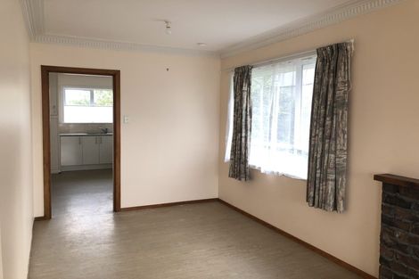 Photo of property in 23 Fairdene Avenue, Henderson, Auckland, 0610