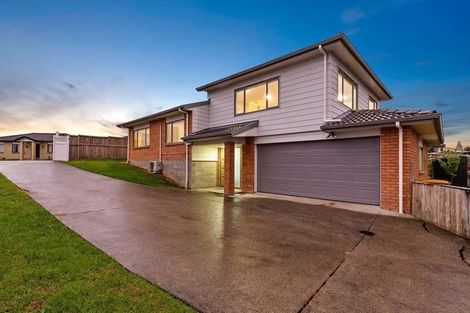 Photo of property in 12 Gordon Stanley Drive, Massey, Auckland, 0614