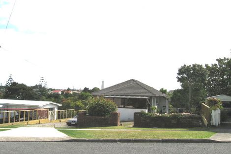 Photo of property in 17 Tui Glen Road, Birkenhead, Auckland, 0626