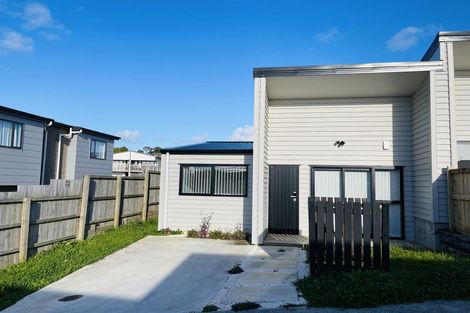 Photo of property in 17a Poruru Close, Papakura, 2110