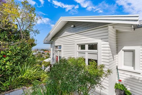 Photo of property in 14 Corry Avenue, Bluff Hill, Napier, 4110