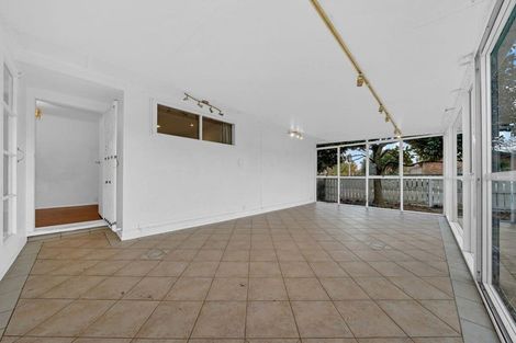 Photo of property in 178 Lincoln Road, Henderson, Auckland, 0610