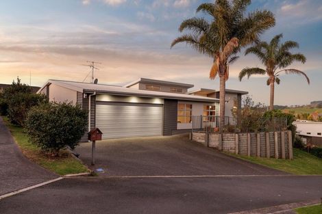 Photo of property in 48 Buxton Place, Ohauiti, Tauranga, 3112