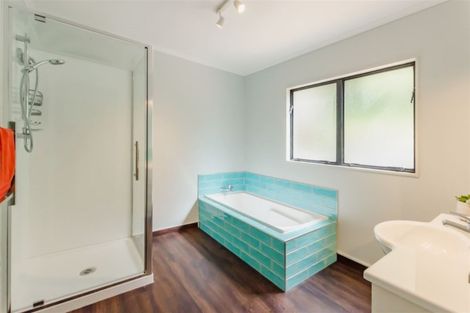 Photo of property in 4 Forest Road, Raumati South, Paraparaumu, 5032