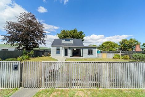 Photo of property in 3 Bull Street, Bulls, 4818