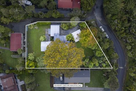 Photo of property in 8 Rimu Road, Oratia, Auckland, 0604