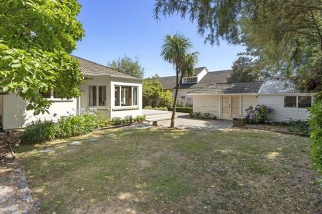 Photo of property in 110 Clyde Road, Ilam, Christchurch, 8041