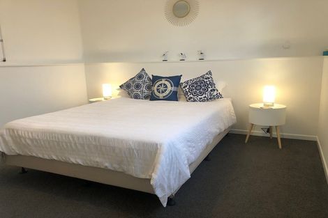 Photo of property in 70 Melbourne Road, Island Bay, Wellington, 6023