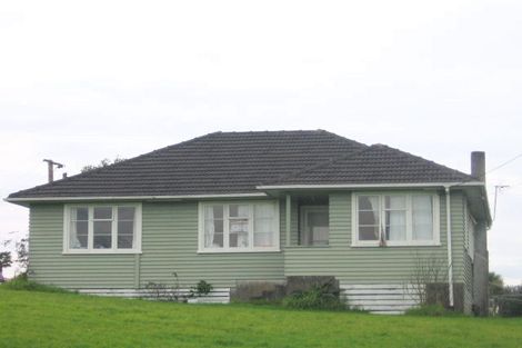 Photo of property in 217 Don Buck Road, Massey, Auckland, 0614