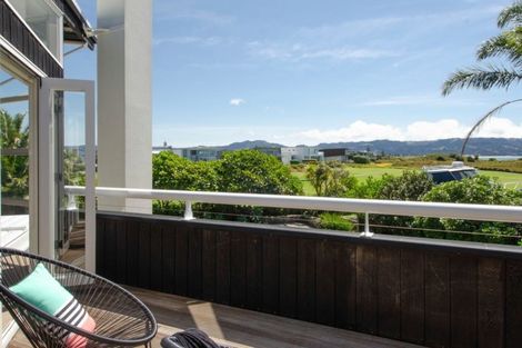 Photo of property in 17 Taumata Road, Omaha, Warkworth, 0986