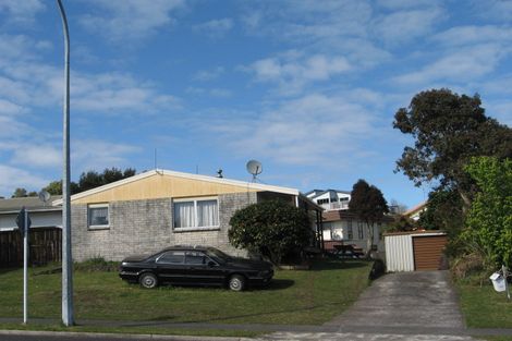 Photo of property in 143 Victory Street, Welcome Bay, Tauranga, 3112