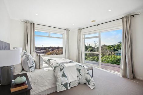 Photo of property in 150 Bleakhouse Road, Mellons Bay, Auckland, 2014