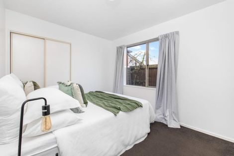 Photo of property in 17b Picton Avenue, Riccarton, Christchurch, 8011