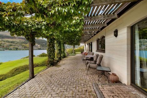 Photo of property in 315 Peninsula Road, Kelvin Heights, Queenstown, 9300