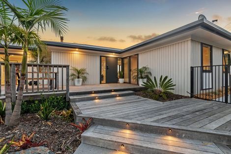 Photo of property in 1327 Leigh Road, Matakana, Warkworth, 0985