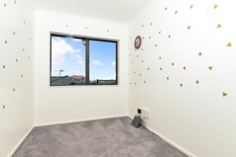 Photo of property in 17 Dorchester Place, Nawton, Hamilton, 3200