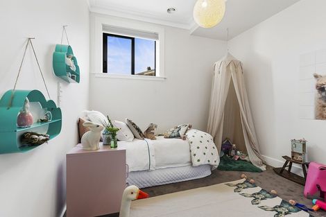 Photo of property in 10 Dorking Road, Brooklyn, Wellington, 6021