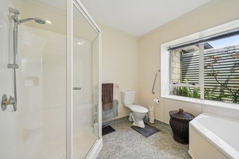 Photo of property in 21 Kotuku Drive, Paraparaumu Beach, Paraparaumu, 5032