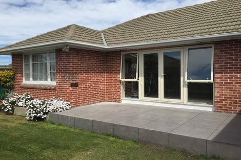 Photo of property in 29 Gleneagles Terrace, Ilam, Christchurch, 8053