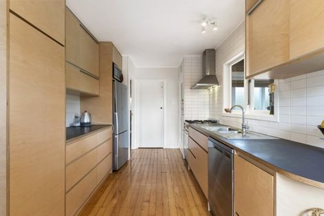 Photo of property in 67 Smythe Road, Henderson, Auckland, 0612