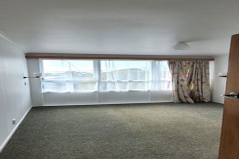 Photo of property in 8 Kitchener Terrace, Moturoa, New Plymouth, 4310