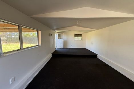 Photo of property in 36 Rathgar Road, Henderson, Auckland, 0610