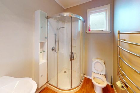 Photo of property in 9 York Place, Awapuni, Palmerston North, 4412