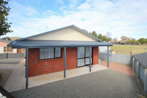 Photo of property in 14b Leven Street, South Hill, Oamaru, 9400