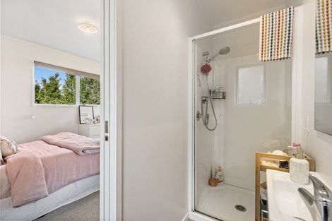 Photo of property in 312 Birdwood Road, Massey, Auckland, 0614