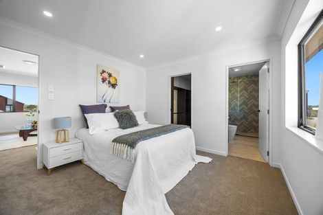 Photo of property in 2 Laurel Drive, Rosehill, 2113