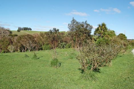 Photo of property in 126 Oneriri Road, Kaiwaka, 0573