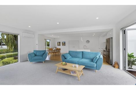 Photo of property in 218 Riverlaw Terrace, Saint Martins, Christchurch, 8022