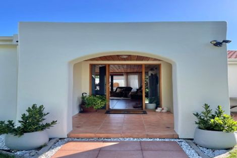 Photo of property in 2 Arklow Street, Albert Town, Wanaka, 9305