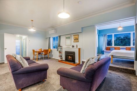 Photo of property in 61 Bayview Road, Paremata, Porirua, 5024