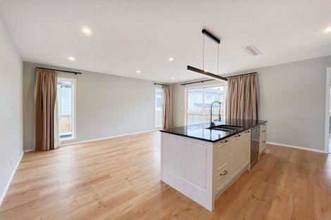 Photo of property in 12 Kota Lane, Hobsonville, Auckland, 0616