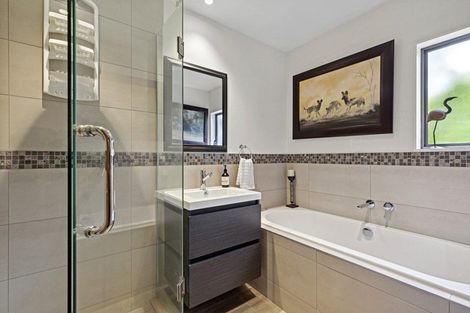 Photo of property in 11 Moorgreen Heights, Torbay, Auckland, 0630