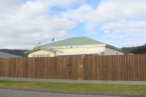 Photo of property in 57 Blake Street, Blaketown, Greymouth, 7805