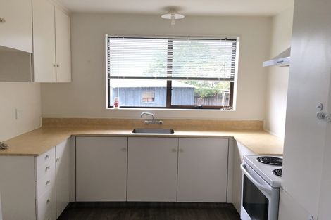 Photo of property in 2/44 Laing Crescent, Heathcote Valley, Christchurch, 8022