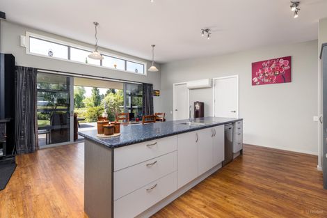 Photo of property in 84 Timaru Road, Waimate, 7924