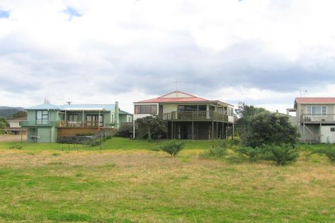 Photo of property in 107 Ranfurly Road, Whangamata, 3620