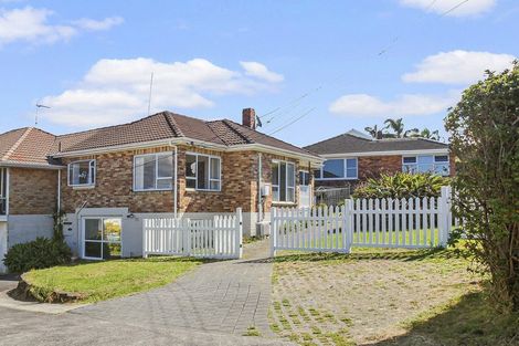 Photo of property in 1/1 Picton Street, Howick, Auckland, 2014