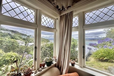 Photo of property in 9 Hungerford Road, Lyall Bay, Wellington, 6022