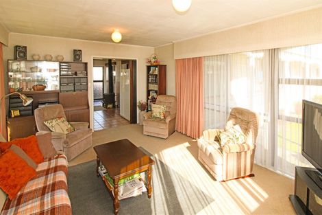 Photo of property in 39 Lowes Place, Solway, Masterton, 5810