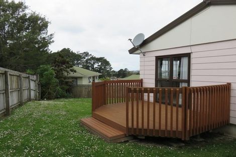 Photo of property in 1 Lowell Place, Massey, Auckland, 0614