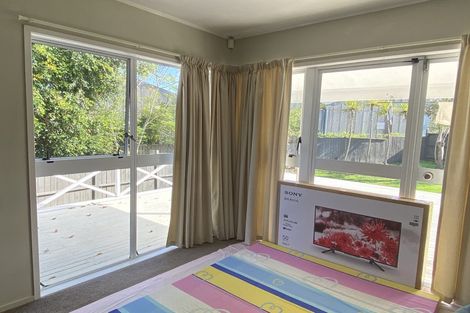 Photo of property in 16 Kakapo Place, Papatoetoe, Auckland, 2025