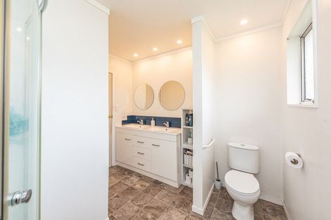 Photo of property in 20 Karyn Street, Castlecliff, Whanganui, 4501