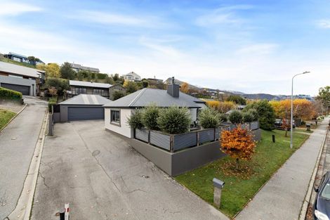 Photo of property in 75 Mcdonnell Road, Arrowtown, 9302