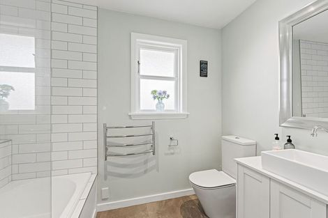 Photo of property in 229 Weston Road, St Albans, Christchurch, 8052